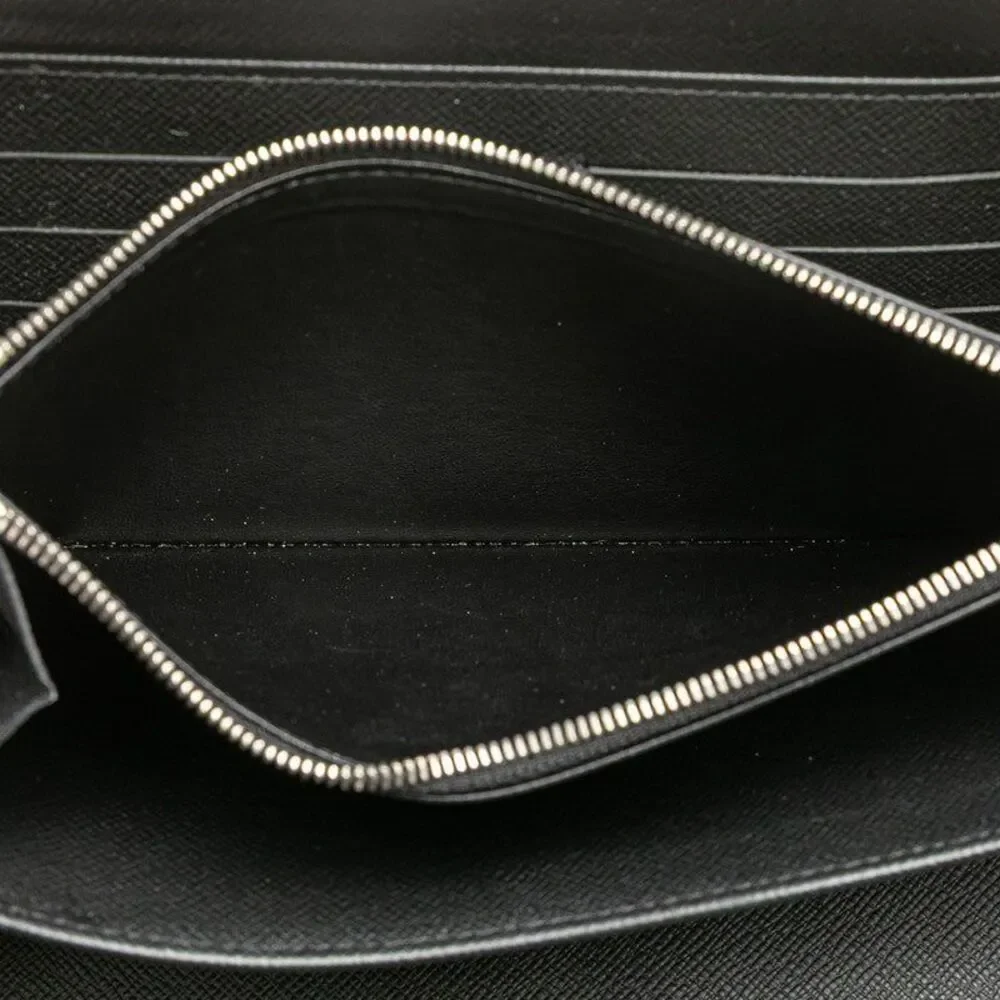 Louis Vuitton Zippy Organizer Taiga Long Wallet